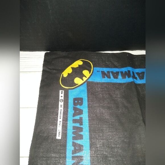Vintage DC Comics Inc. Batman Graphic Print Bandana Handkerchief USA 1989 - Picture 6 of 8